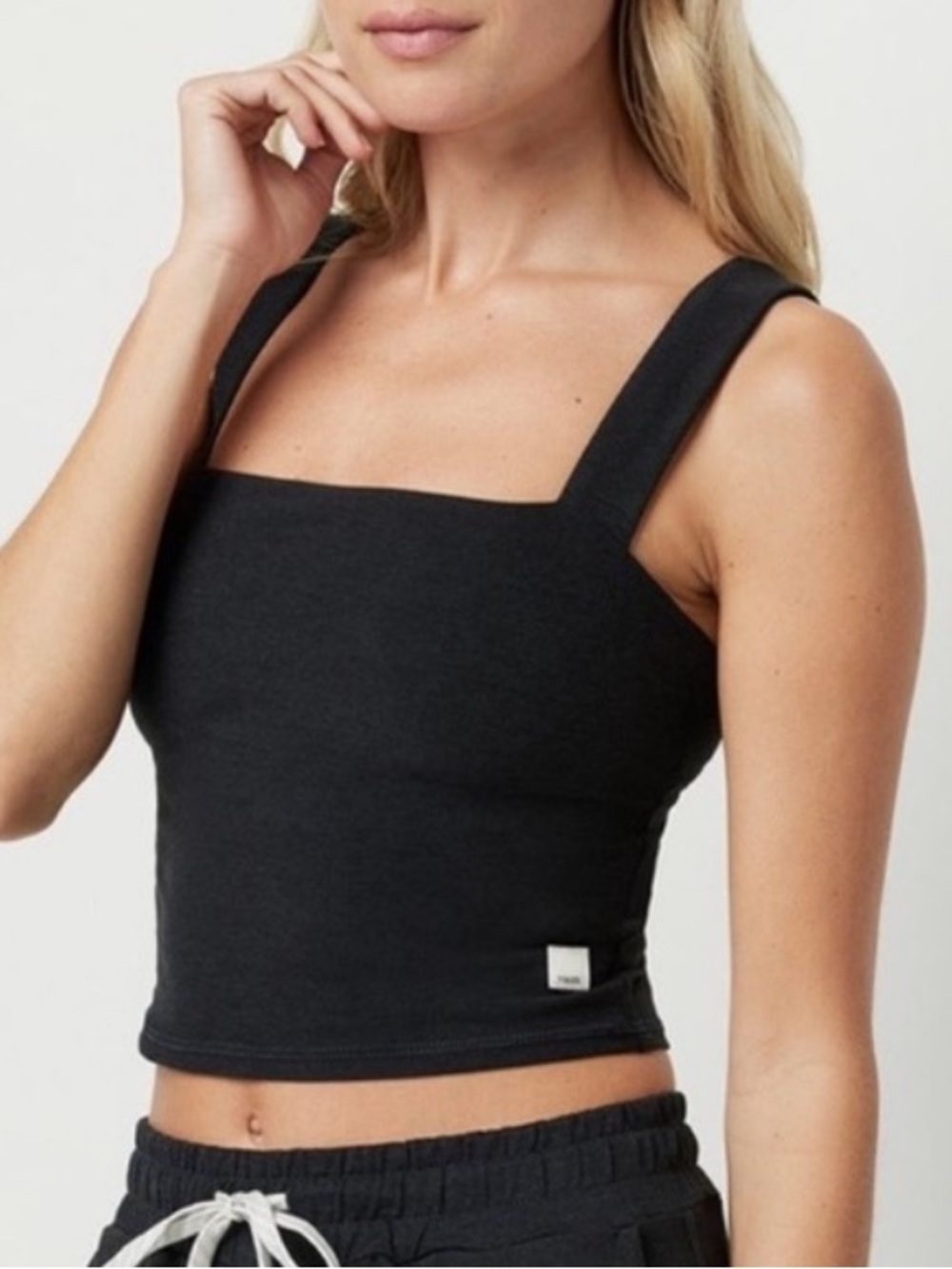 Vuori Square-Neck Crop Tank Top *Heathered Black